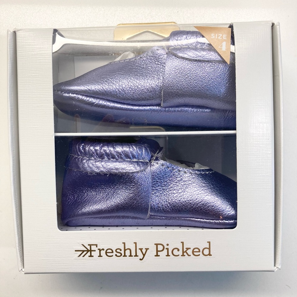 BNIB! FRESHLY PICKED Metallic Purple Ballet Flat - Picture 7 of 13